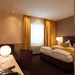Hammer - Hauptbahnhof 3*