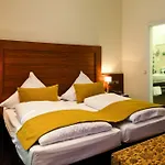 Hammer - Hauptbahnhof Hotel Mainz