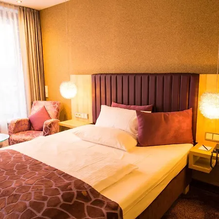 Hammer - Hauptbahnhof Hotel Mainz
