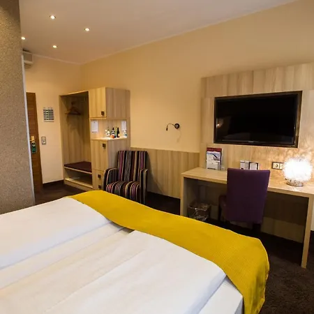 Hammer - Hauptbahnhof Otel Mainz