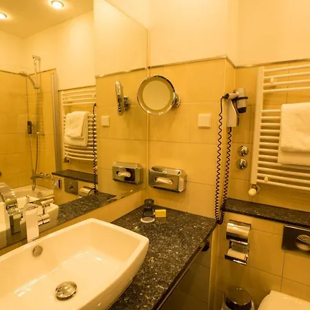 Otel Hammer - Hauptbahnhof 3*