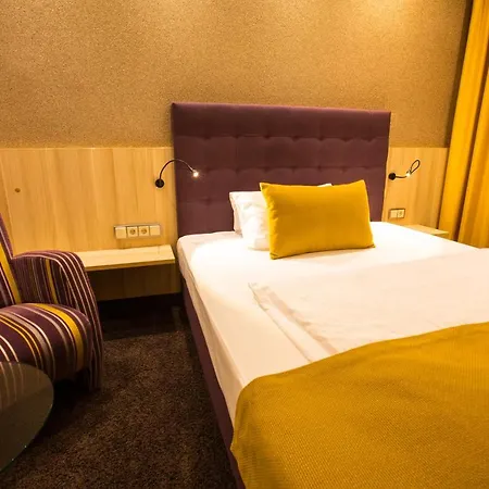 Hammer - Hauptbahnhof Hotel 3*