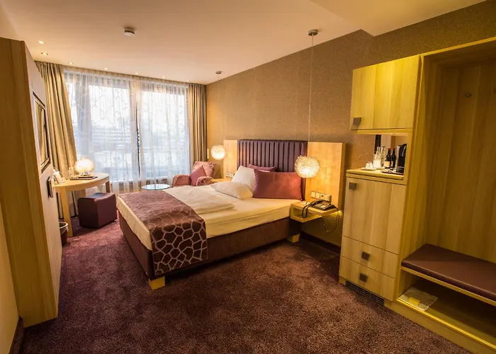 Hammer - Hauptbahnhof Hotel 3*