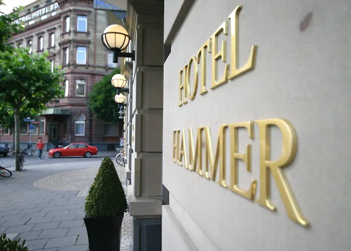 Hammer - Hauptbahnhof 3* Mayence