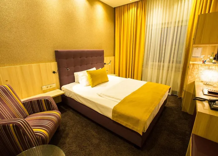 Hammer - Hauptbahnhof Hotel Mayence